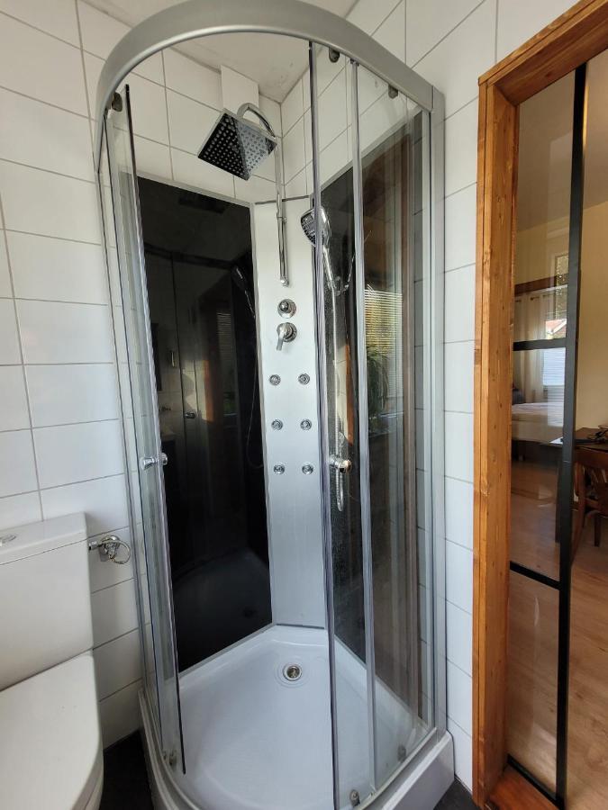 La Petite Gloire Bed & Breakfast Pogum Bagian luar foto